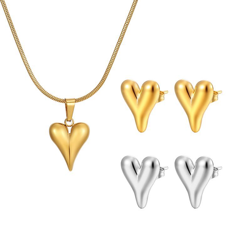 Heart-shaped Necklace and earrings